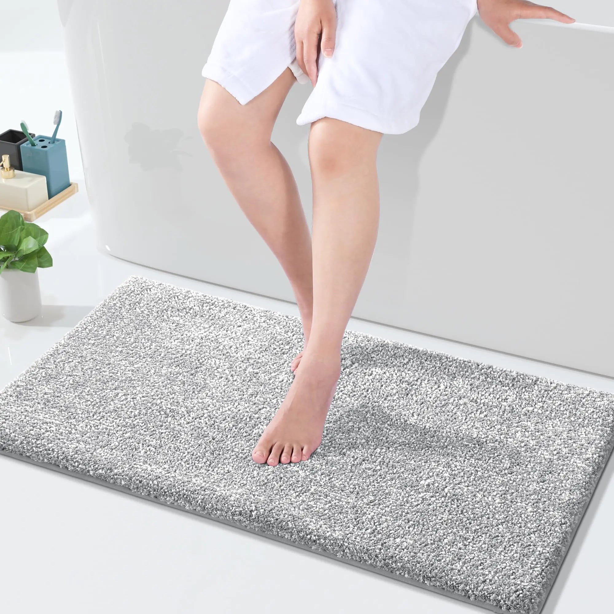 Bathroom Rugs Mat Extra Soft Comfortable Bath Rugs Non-Slip Water Absorbent and Thick Bathroom Floor Mats Machine Washine Shaggy Rugs for Shower Bathtubs 36" x 24" Grey&White